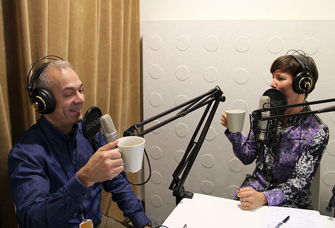 Foto: Arturo Arques och Kristina Althoff i inspelningsstudion